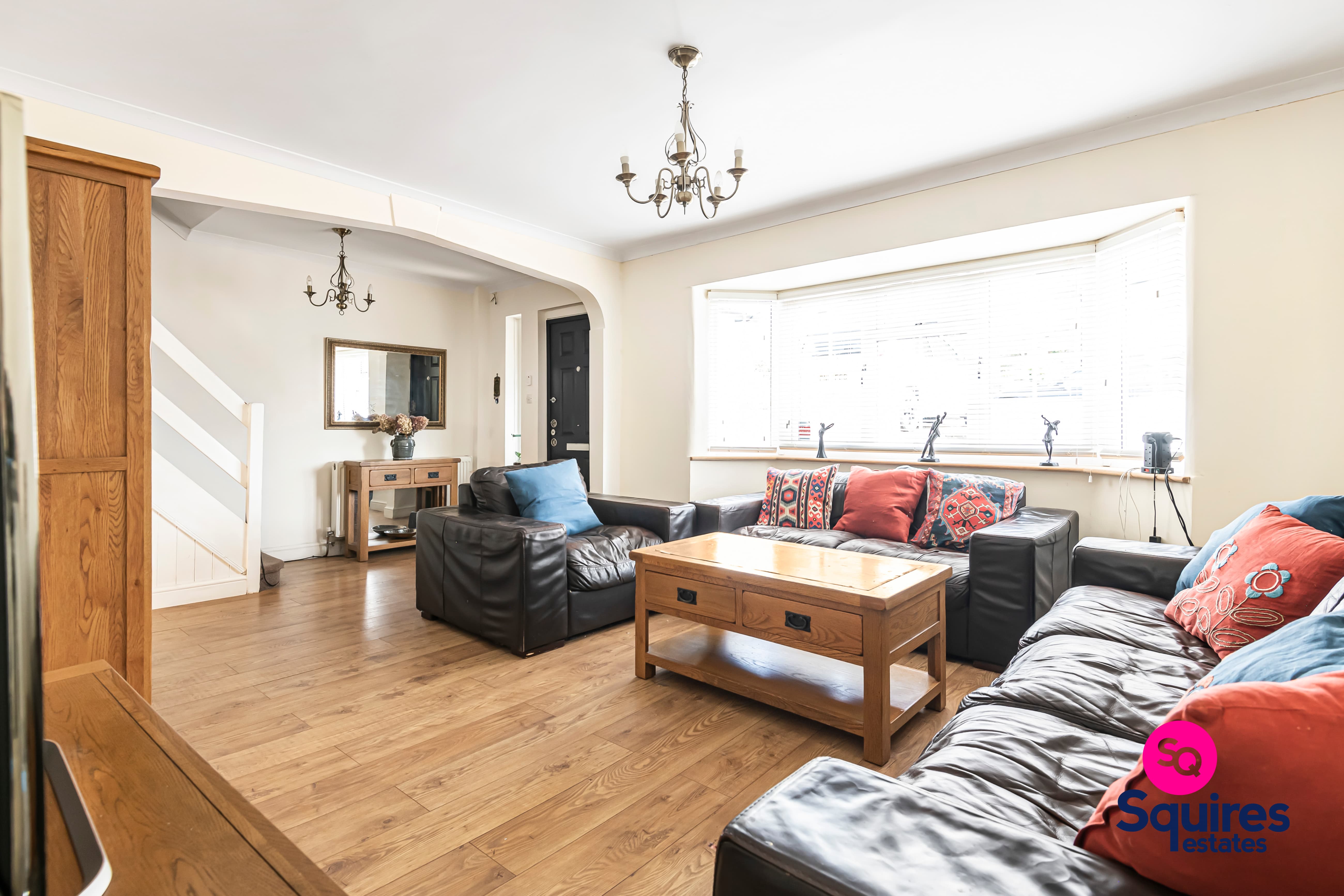 Woodcote Avenue, London, NW7