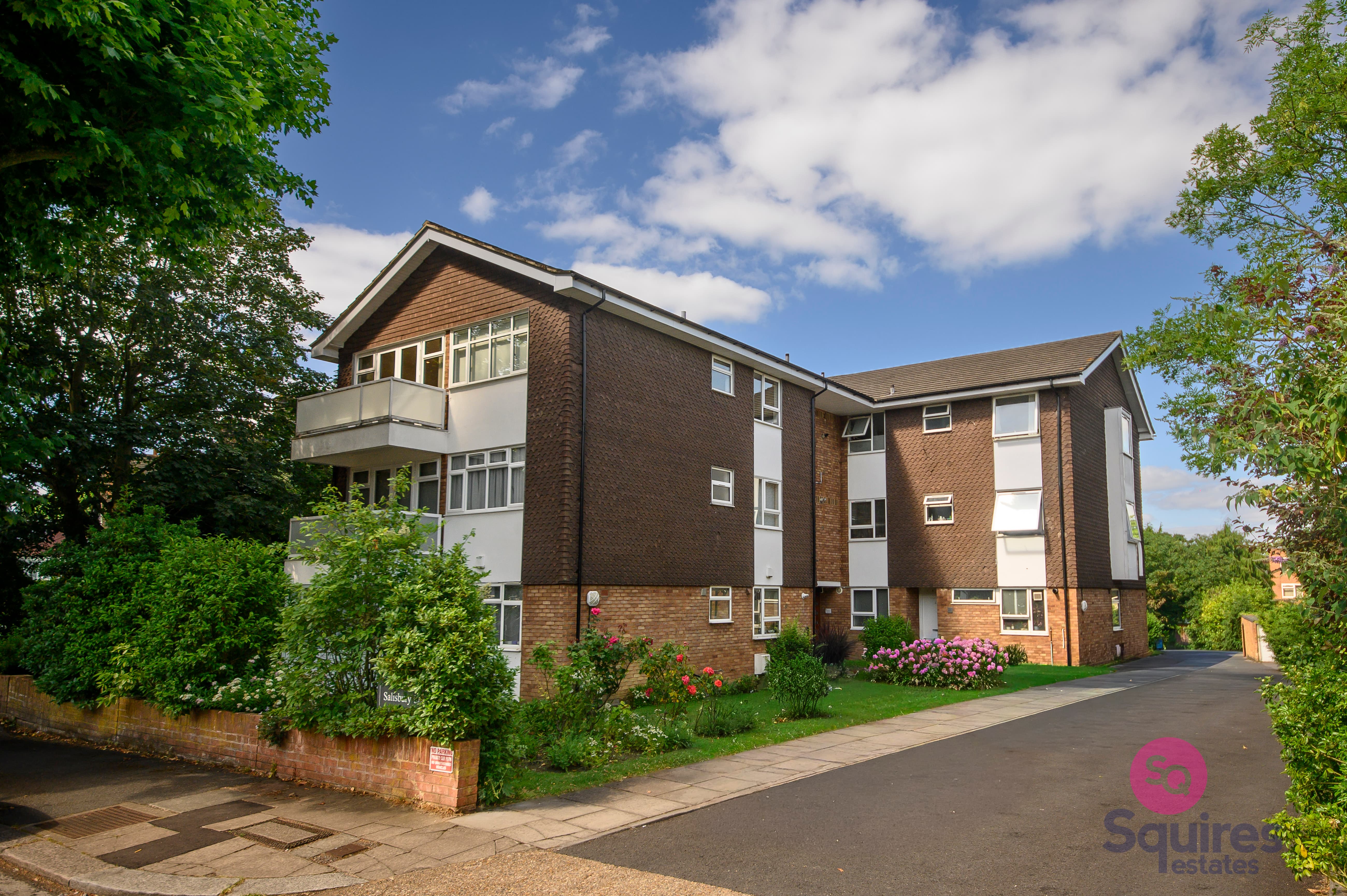 Salisbury Court, Salisbury Avenue, N3