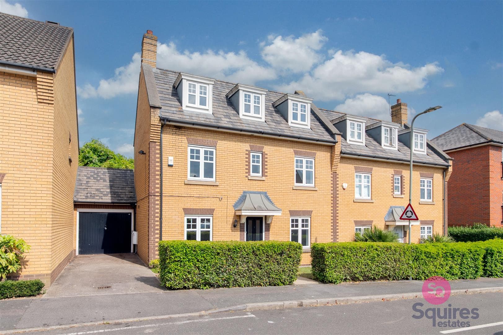 Tiverton Way, Mill Hill, London, NW7 1GE