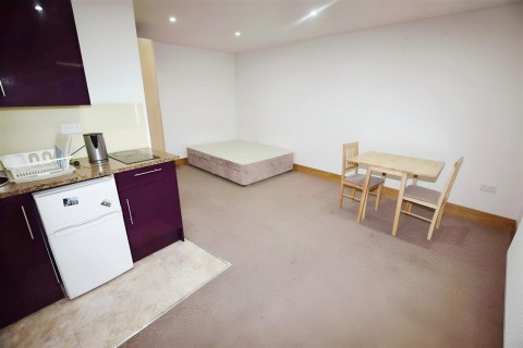 View Full Details for Sunny Place, Sunny Gardens Road, Hendon - EAID:squiresapi, BID:3