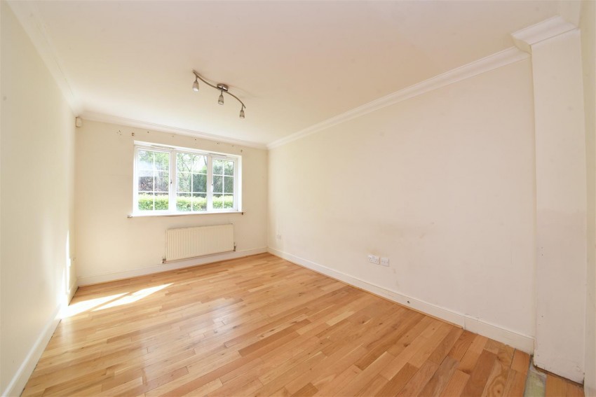 Images for Holders Hill Road, Mill Hill EAID:squiresapi BID:2
