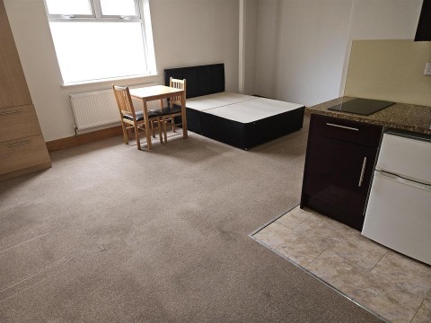 View Full Details for Sunny Place, Hendon - EAID:squiresapi, BID:3